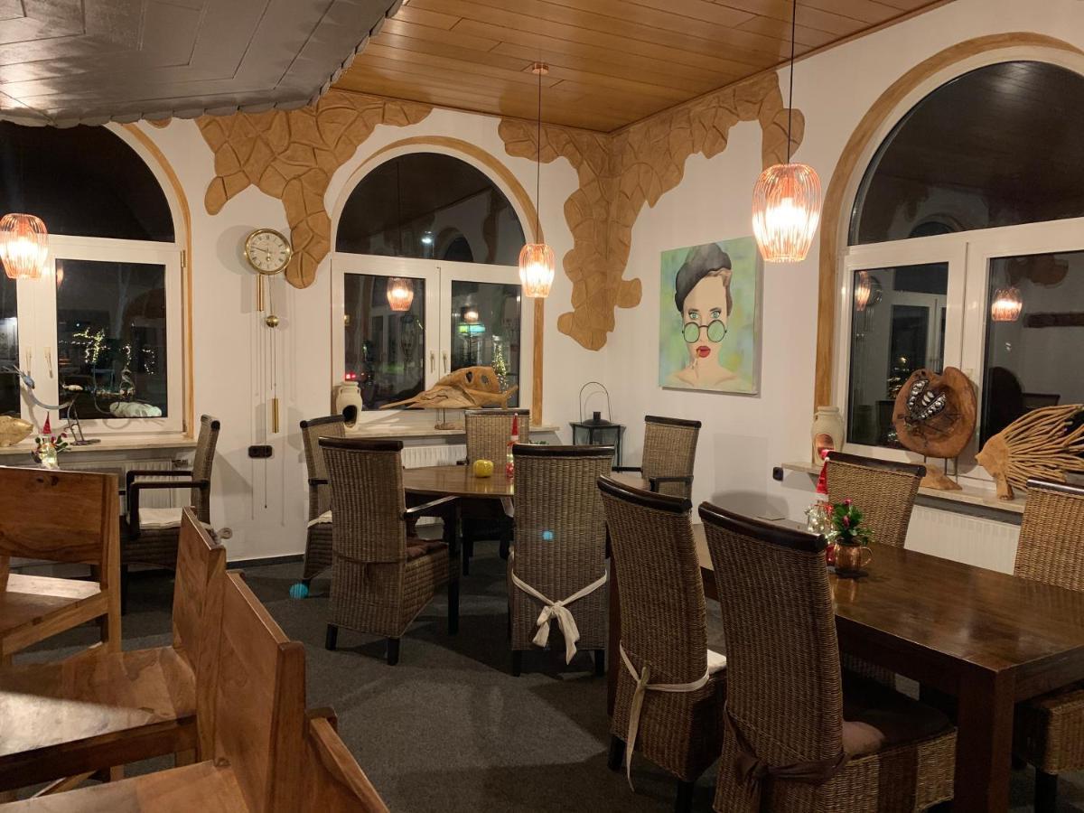 Schweier Krug Hotel Buitenkant foto